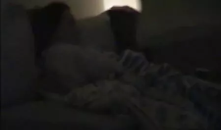 Hän, porno pillu nainen, joka ei ole uskollinen.