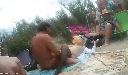 Edut ilmaiset pillu vatsassa spermalla.