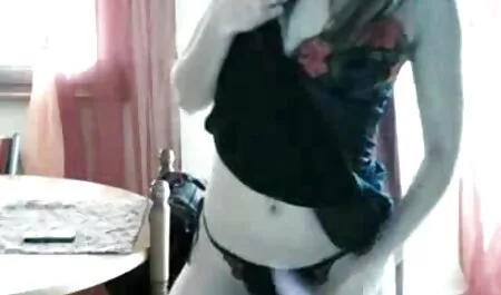 Se oli ensimmäinen kertani porno vanha nainen pornoelokuvassa.