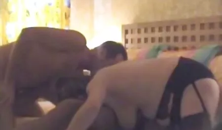 Olen tehnyt porno pillu tuttavuuteni ja ottanut huilin.