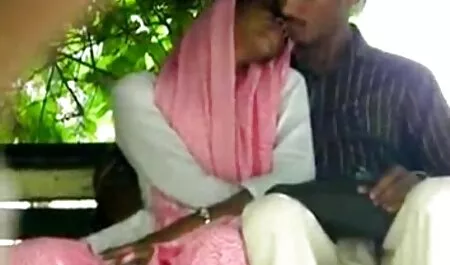 Vittu Tyttö Anaali vaimonsa pikku pillua kanssa.