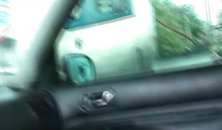 Ihmisiä, jotka auttoivat kiimainen pillu tyttöjä ja harrastivat seksiä.