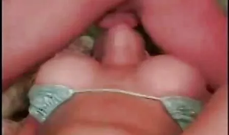 Silk harrastaa seksiä valkoisen miehen kanssa. kiimainen pillu