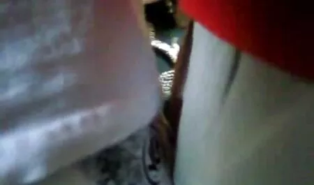Harrasta pieni pillu porno seksiä.