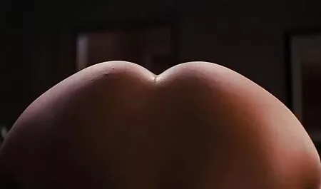 Miehet liittyivät porno pillu lesiin.